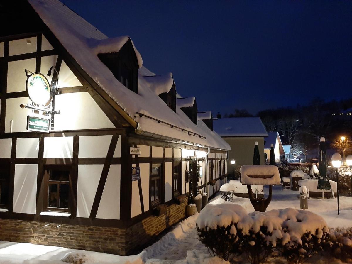 Wirtschaft & Pension Zum Huthaus Schneeberg  Esterno foto